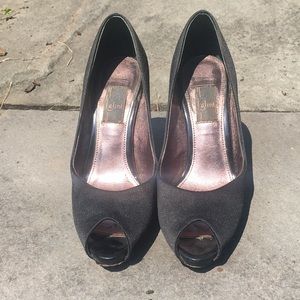 Glint Kailey Peep-toe Black Heels Sz 5